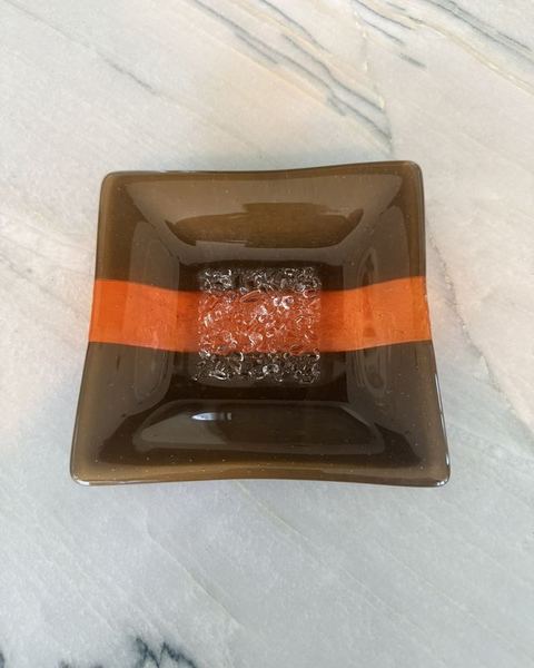 Garlic grater, amber